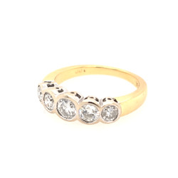 Pre Owned 18ct 5 Stone Diamond Ring ZX95
